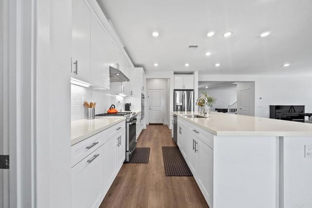 33024 Goldie Court, Winchester, CA 92596