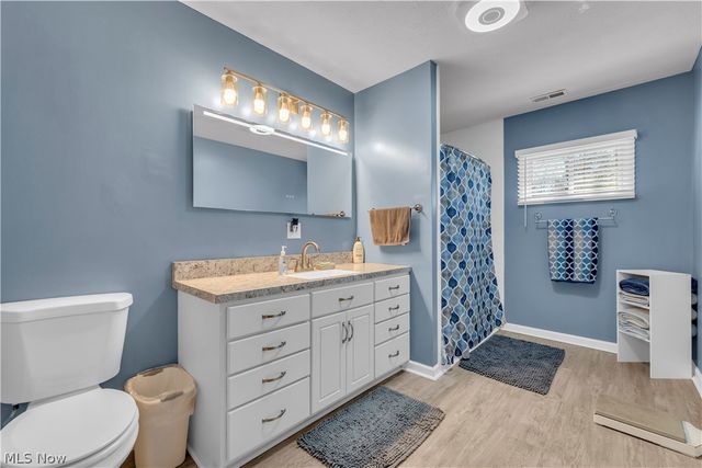 15064 W River Road, Columbia Station, OH 44028