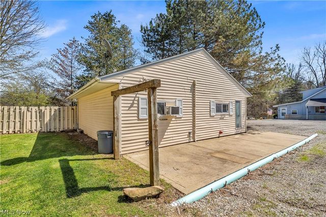 15064 W River Road, Columbia Station, OH 44028