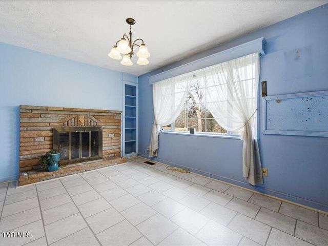 313 Belmont Drive, Bristol, TN 37620