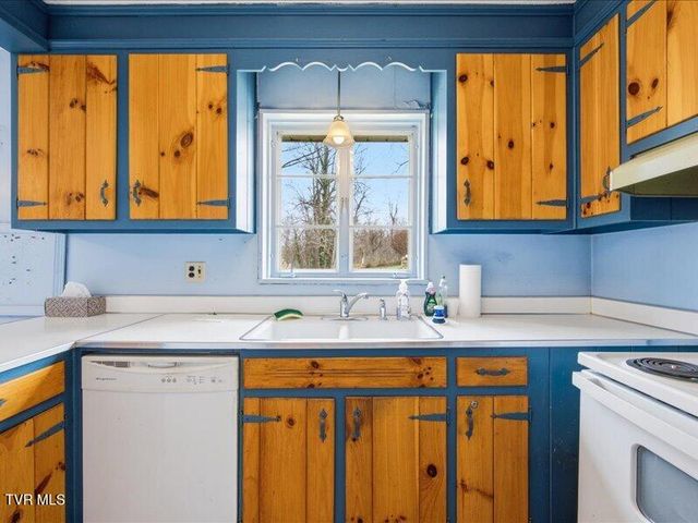 313 Belmont Drive, Bristol, TN 37620