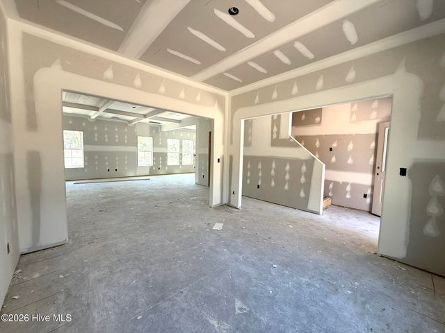 503 Nc Hwy 172, Hubert, NC 28539