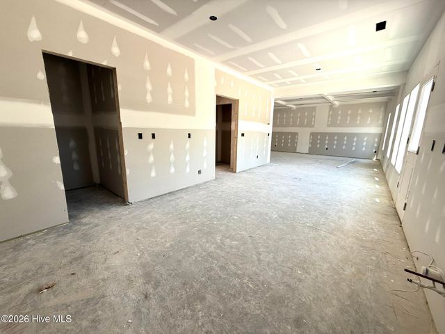 503 Nc Hwy 172, Hubert, NC 28539