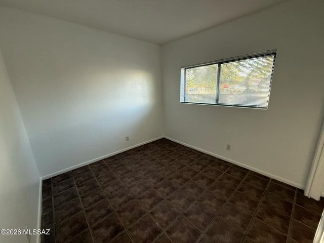 2419 N Geronimo Ave Apt C, Tucson, AZ 85705