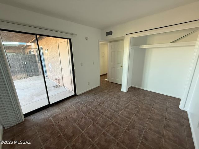 2419 N Geronimo Ave Apt C, Tucson, AZ 85705