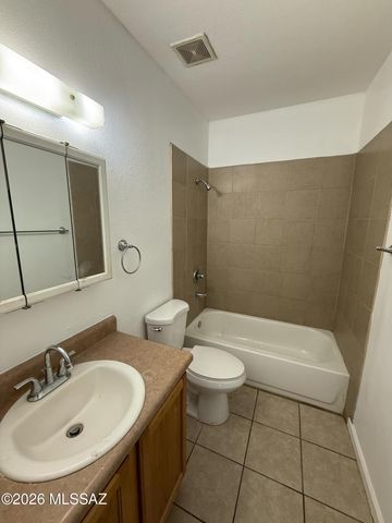 2419 N Geronimo Ave Apt C, Tucson, AZ 85705