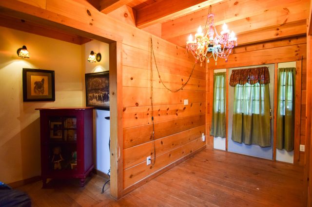 1060 Martha Ln, Gallatin, TN 37066