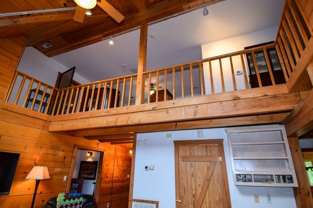 1060 Martha Ln, Gallatin, TN 37066