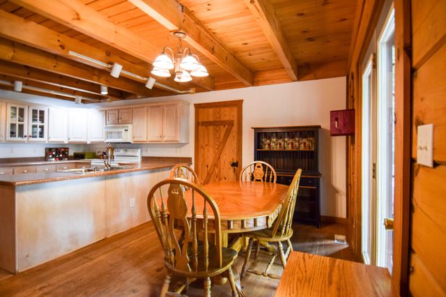 1060 Martha Ln, Gallatin, TN 37066