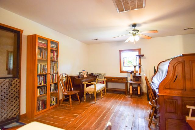 1060 Martha Ln, Gallatin, TN 37066