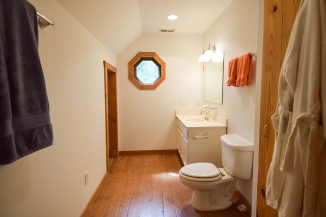 1060 Martha Ln, Gallatin, TN 37066