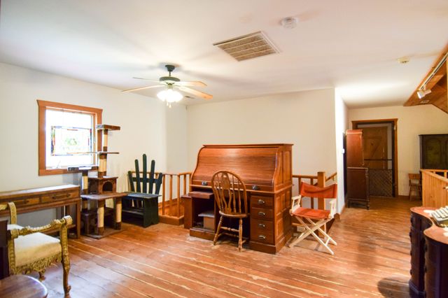1060 Martha Ln, Gallatin, TN 37066