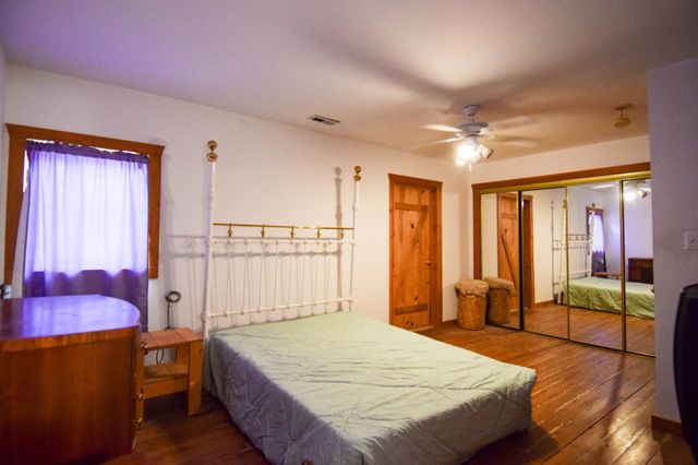 1060 Martha Ln, Gallatin, TN 37066