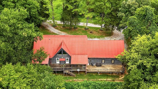 1060 Martha Ln, Gallatin, TN 37066