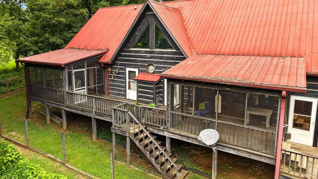 1060 Martha Ln, Gallatin, TN 37066