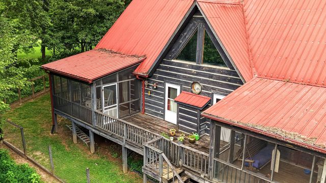 1060 Martha Ln, Gallatin, TN 37066