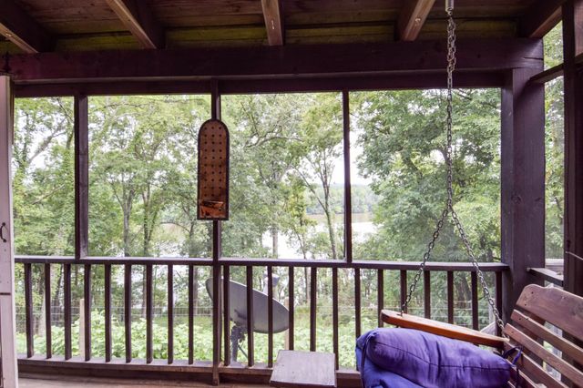 1060 Martha Ln, Gallatin, TN 37066