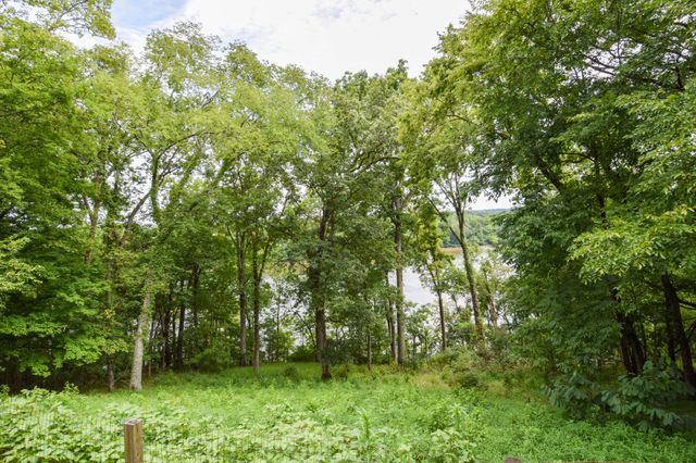 1060 Martha Ln, Gallatin, TN 37066