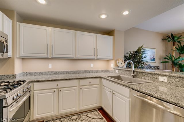 10809 Garden Mist Drive 2084, Las Vegas, NV 89135