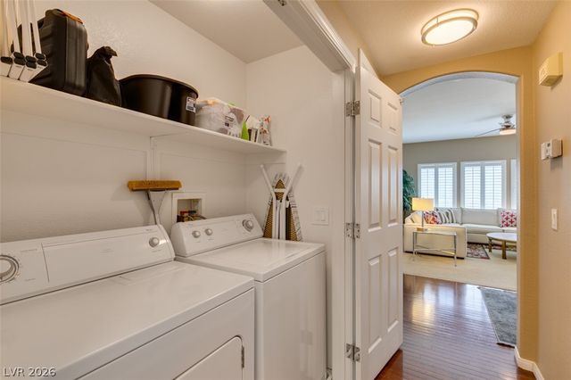 10809 Garden Mist Drive 2084, Las Vegas, NV 89135