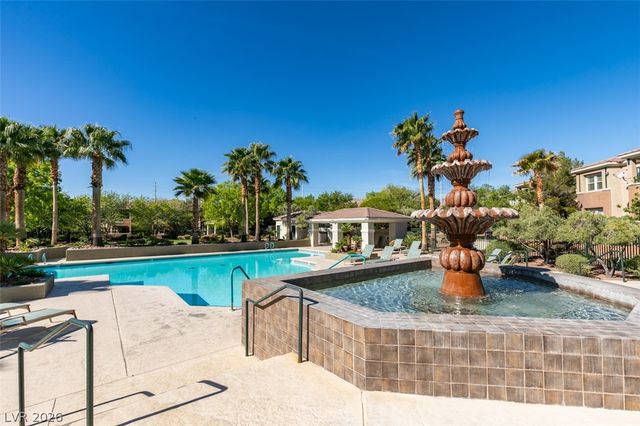 10809 Garden Mist Drive 2084, Las Vegas, NV 89135