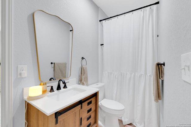 902 Bailey, San Antonio, TX 78210