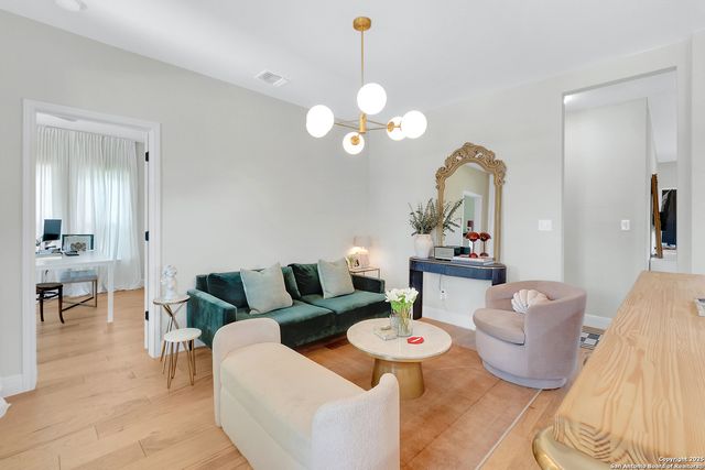 902 Bailey, San Antonio, TX 78210