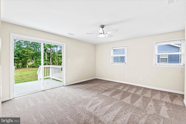 218 CIRCLE LN, Colonial Beach, VA 22443