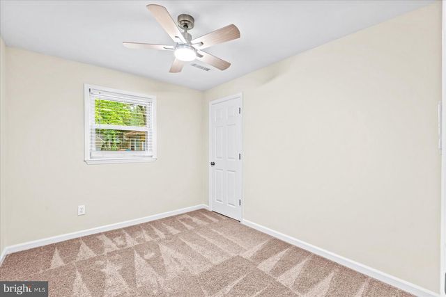 218 CIRCLE LN, Colonial Beach, VA 22443