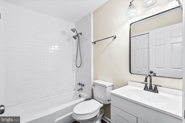 218 CIRCLE LN, Colonial Beach, VA 22443