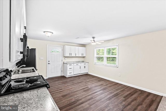 218 CIRCLE LN, Colonial Beach, VA 22443