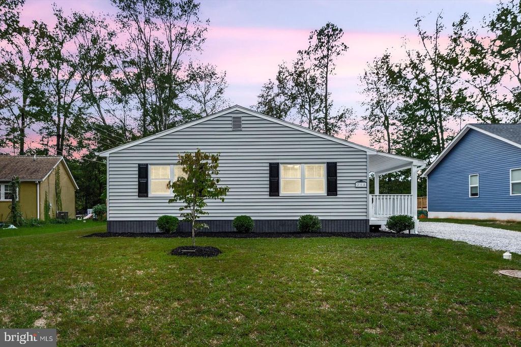 218 CIRCLE LN, Colonial Beach, VA 22443