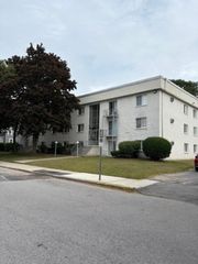 24 Inman St 3, Lawrence, MA 01843