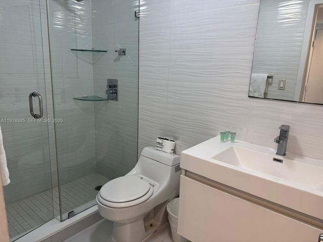 5445 Collins Ave 915, Miami Beach, FL 33140