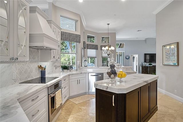6807 NW 66th Way, Parkland, FL 33067