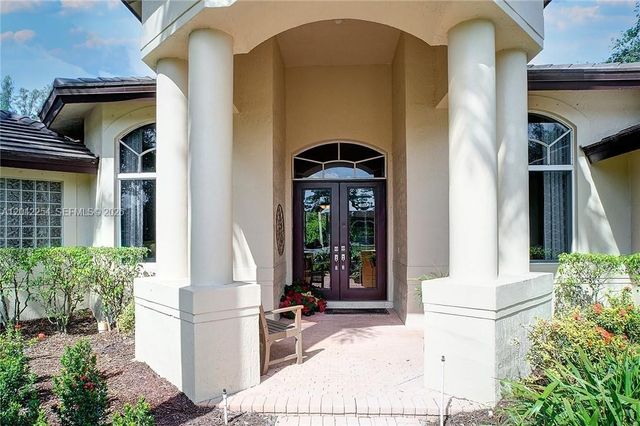 6807 NW 66th Way, Parkland, FL 33067