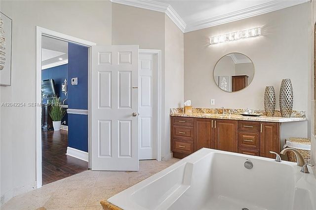 6807 NW 66th Way, Parkland, FL 33067