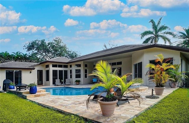 6807 NW 66th Way, Parkland, FL 33067