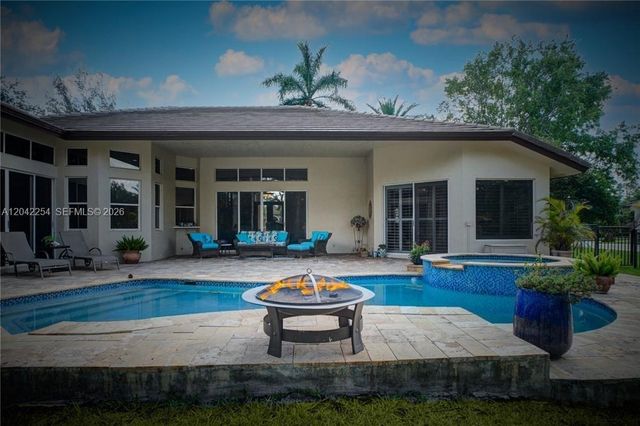 6807 NW 66th Way, Parkland, FL 33067