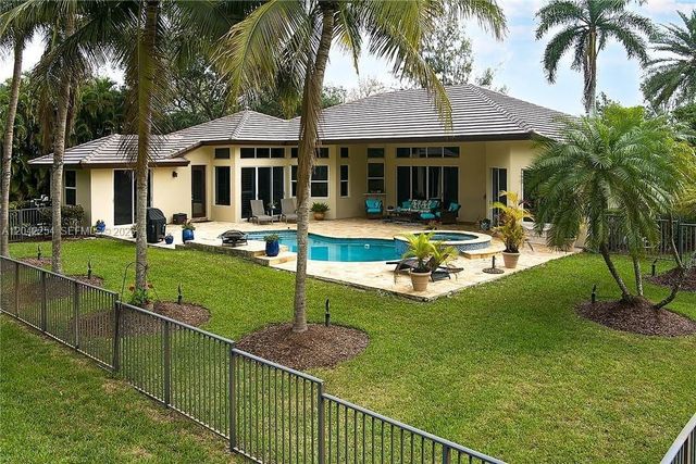 6807 NW 66th Way, Parkland, FL 33067