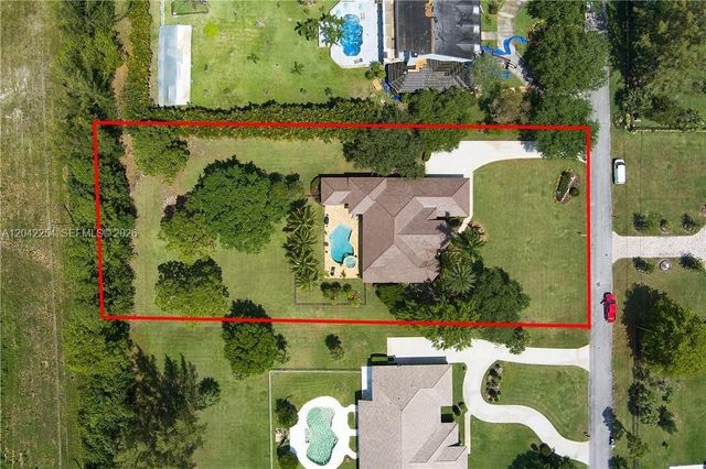 6807 NW 66th Way, Parkland, FL 33067