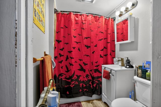 64 Hancock St, Haverhill, MA 01832