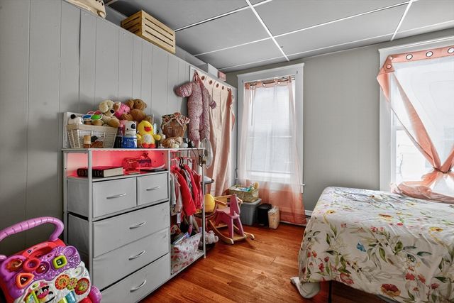 64 Hancock St, Haverhill, MA 01832