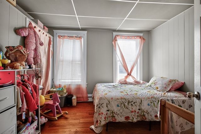 64 Hancock St, Haverhill, MA 01832