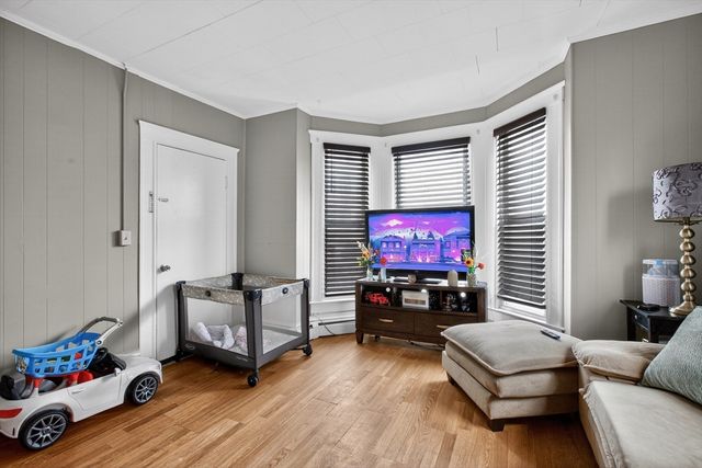 64 Hancock St, Haverhill, MA 01832