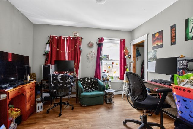 64 Hancock St, Haverhill, MA 01832