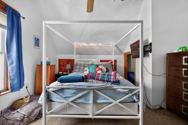 64 Hancock St, Haverhill, MA 01832