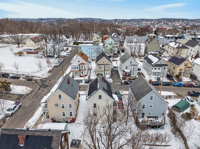 64 Hancock St, Haverhill, MA 01832