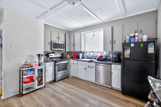 64 Hancock St, Haverhill, MA 01832