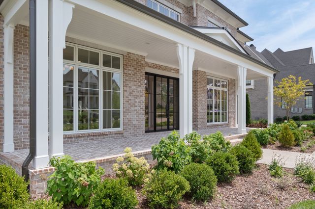1706 Southwick Dr, Brentwood, TN 37027